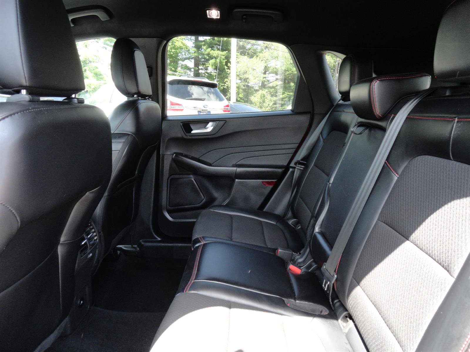 Used 2024 Ford Escape ST-Line AWD/4WD image 15