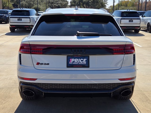 Used 2023 Audi RS Q8 AWD/4WD image 5