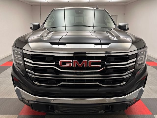 New 2026 GMC Sierra 1500 SLT w/ SLT Premium Plus Package AWD/4WD image 2