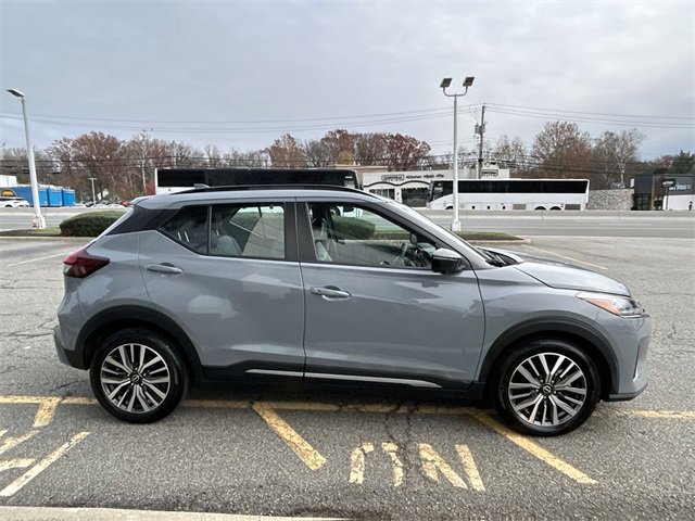Certified 2023 Nissan Kicks SR w/ SR Premium Package image 9