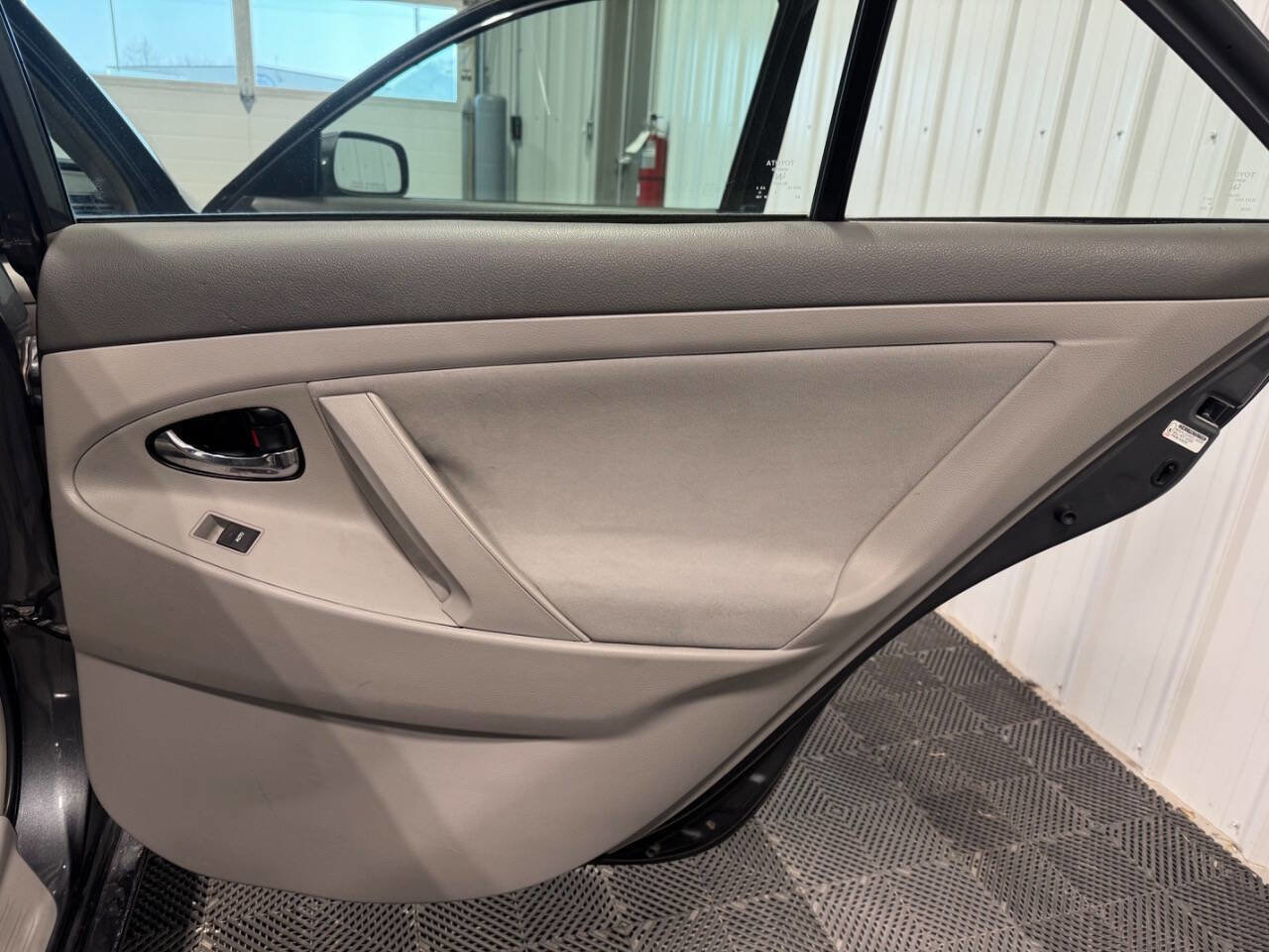 Used 2011 Toyota Camry LE w/ LE Extra-Value Pkg image 22