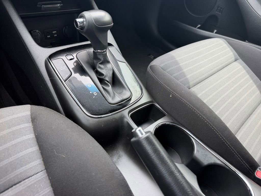 Used 2018 Kia Forte S FWD image 21