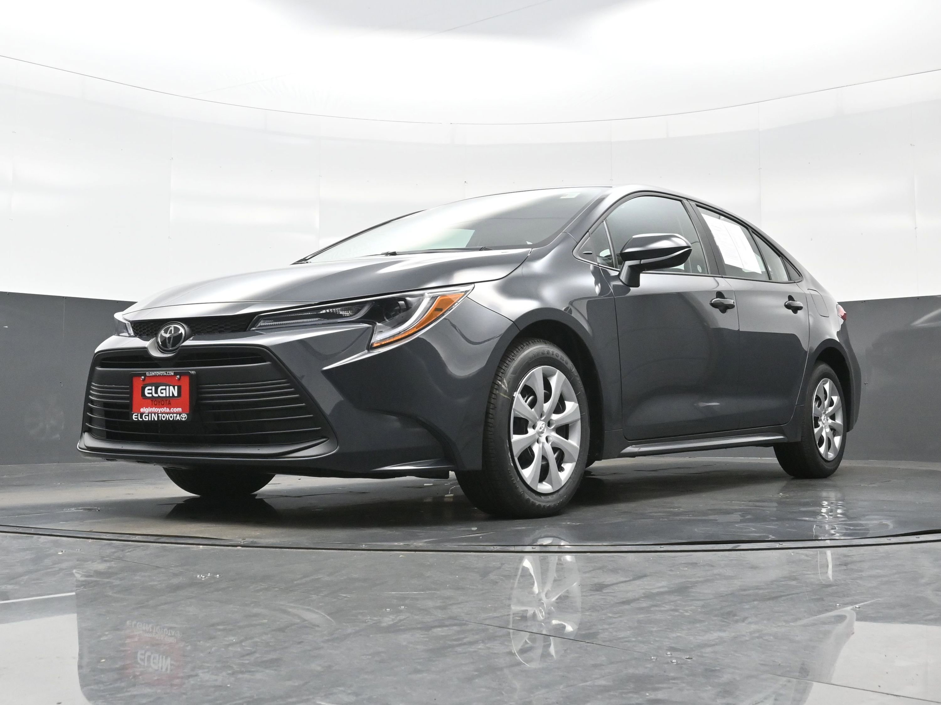 Used 2026 Toyota Corolla LE FWD image 26