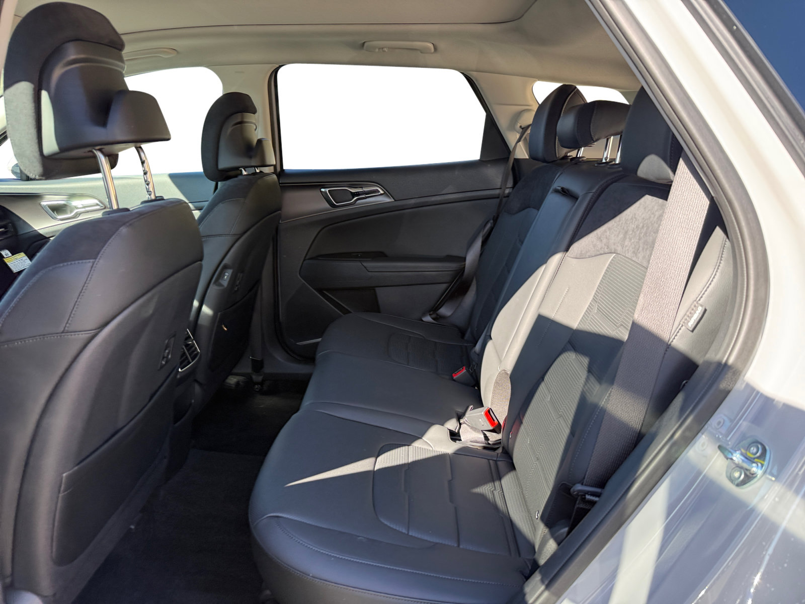 Certified 2026 Kia Sportage SX AWD/4WD image 16