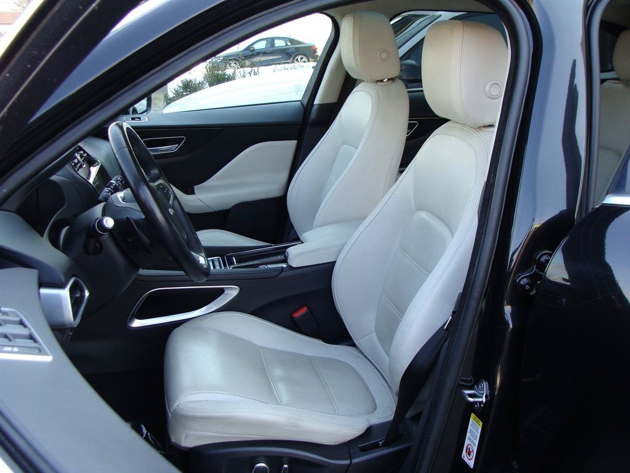 Used 2020 Jaguar F-PACE Prestige AWD/4WD image 7