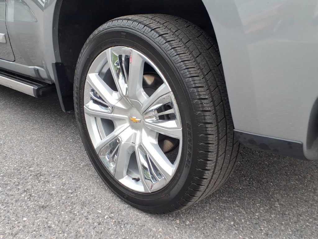 Certified 2023 Chevrolet Silverado 1500 High Country w/ High Country Premium Package AWD/4WD image 8
