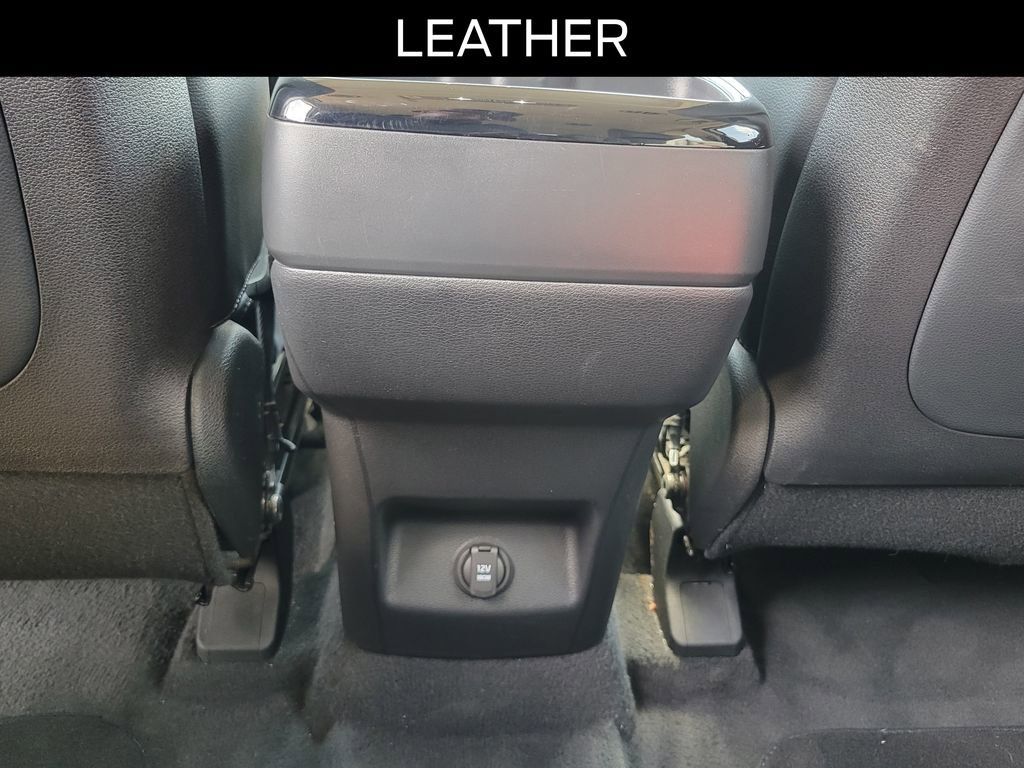 Used 2024 Kia Telluride EX w/ EX Captain's Chair Package image 10