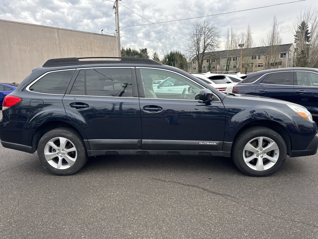 Used 2014 Subaru Outback 3.6R Limited image 8