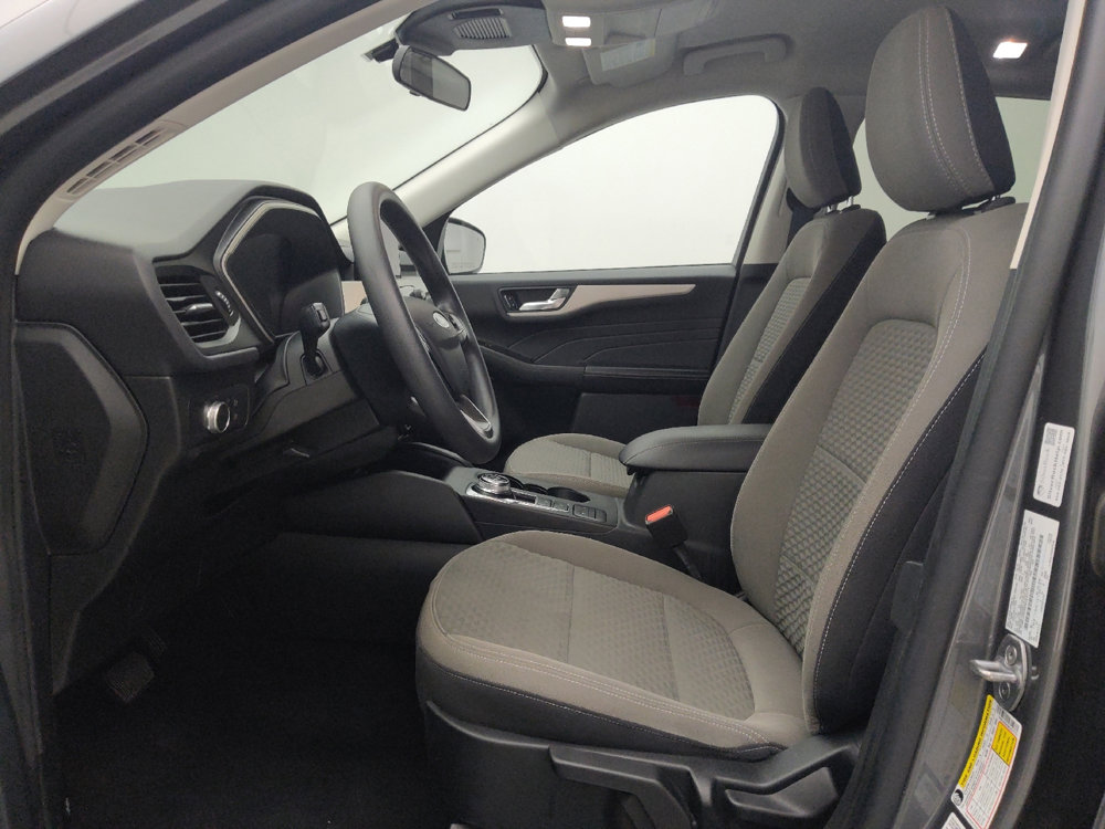 Used 2021 Ford Escape SE image 17