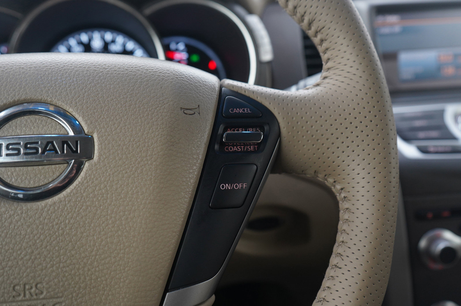 Used 2014 Nissan Murano SV image 26