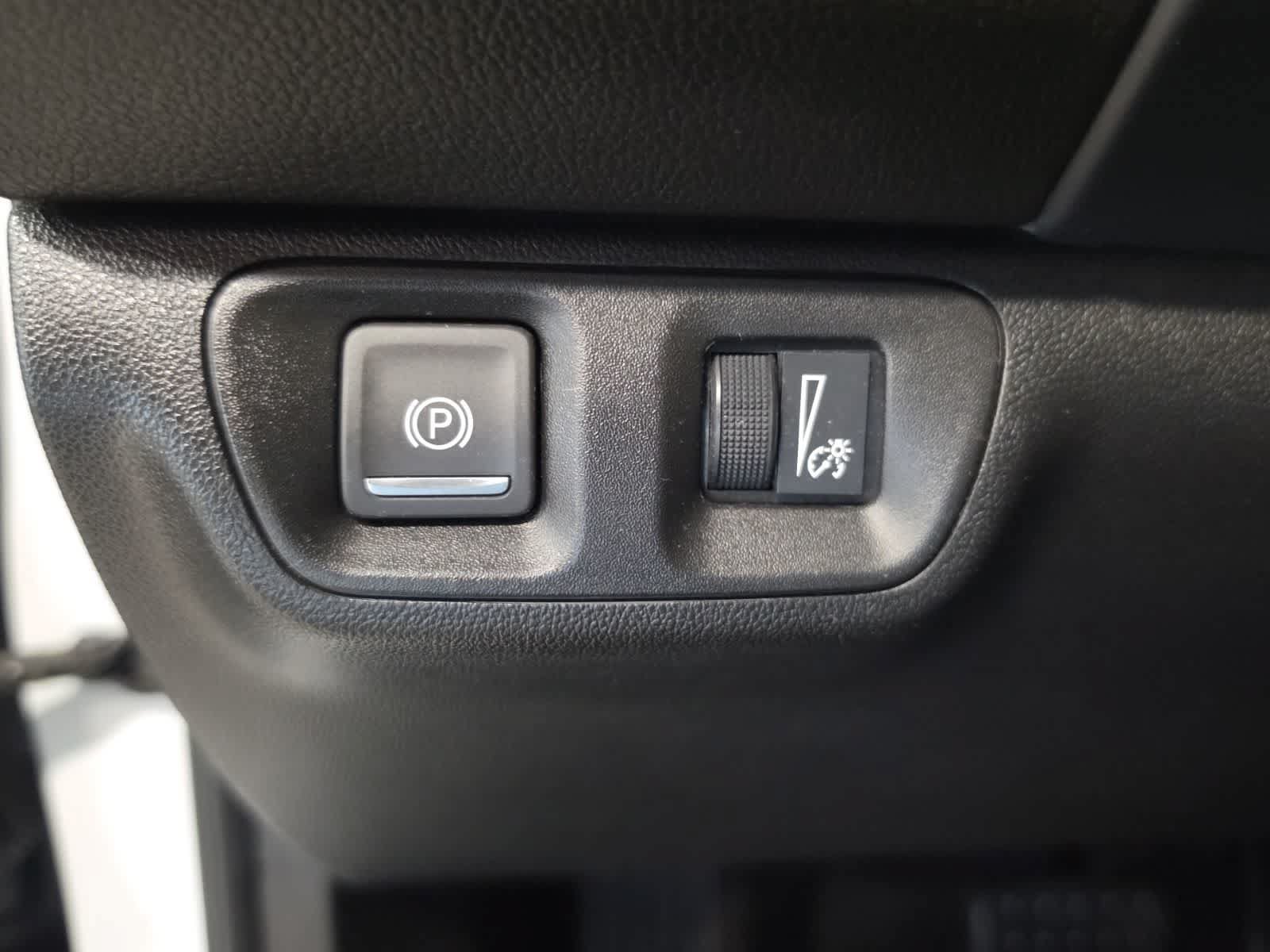 Used 2021 GMC Acadia SLE w/ LPO, Floor Liner Package AWD/4WD image 18