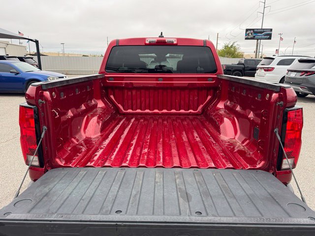 Used 2024 Chevrolet Colorado LT RWD image 7