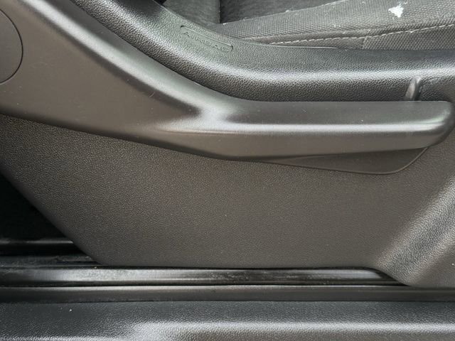 Used 2023 Chevrolet Silverado 1500 LT image 30