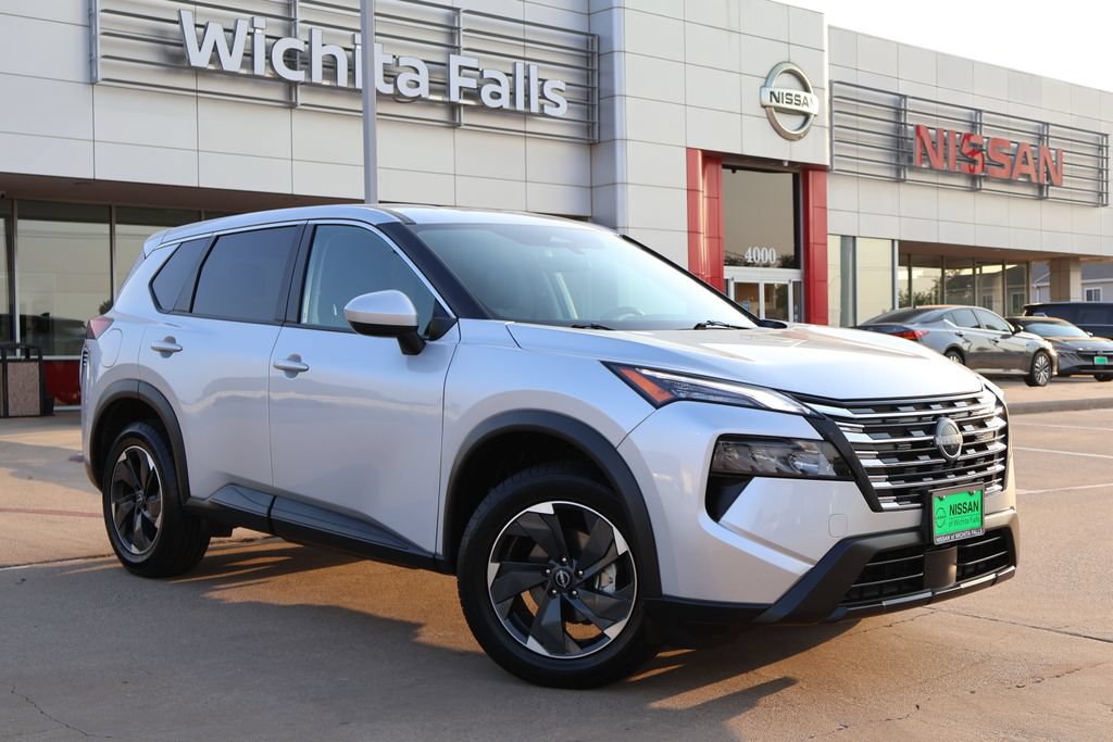 Certified 2025 Nissan Rogue SV AWD/4WD image 1