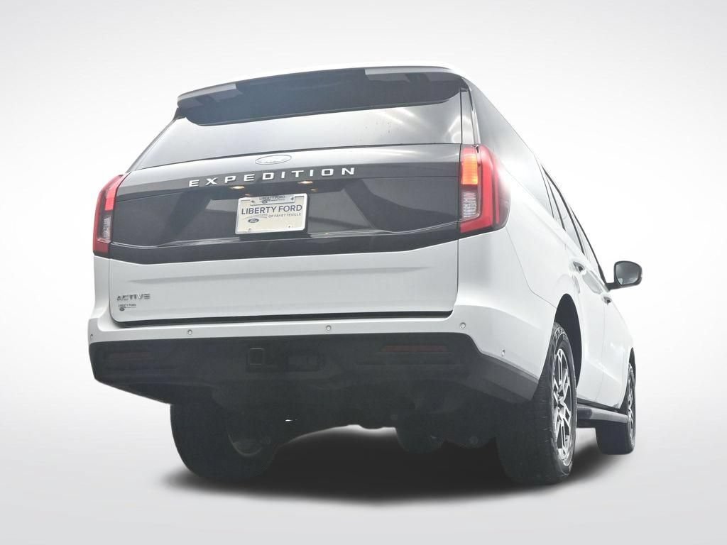 Used 2025 Ford Expedition Active AWD/4WD image 45