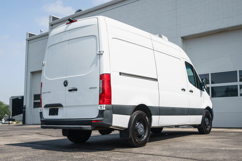 Used 2023 Mercedes-Benz Sprinter 2500 image 9
