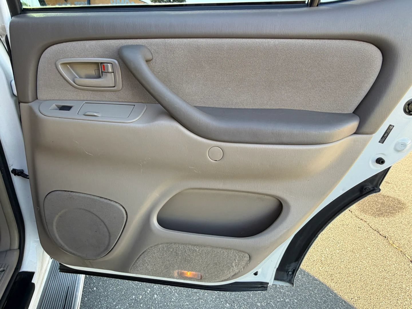 Used 2007 Toyota Sequoia SR5 RWD image 16