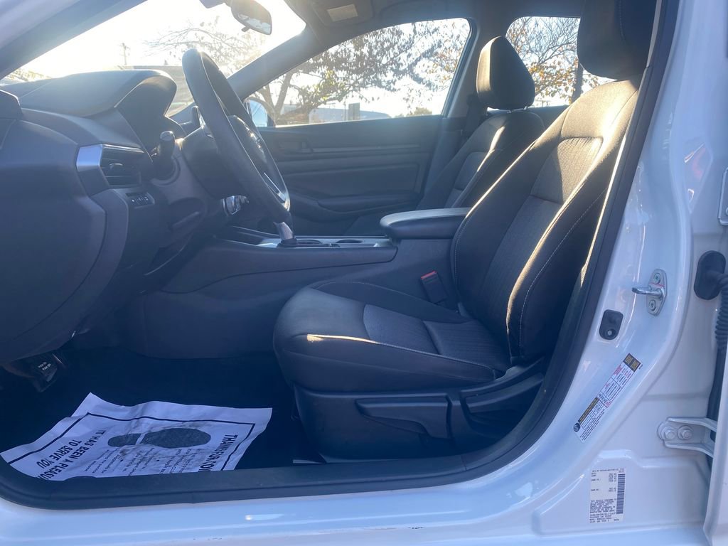 Used 2023 Nissan Altima 2.5 S image 9