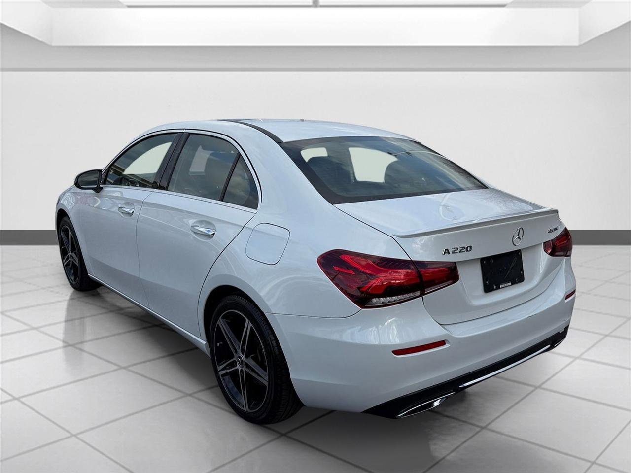 Used 2019 Mercedes-Benz A 220 4MATIC image 9