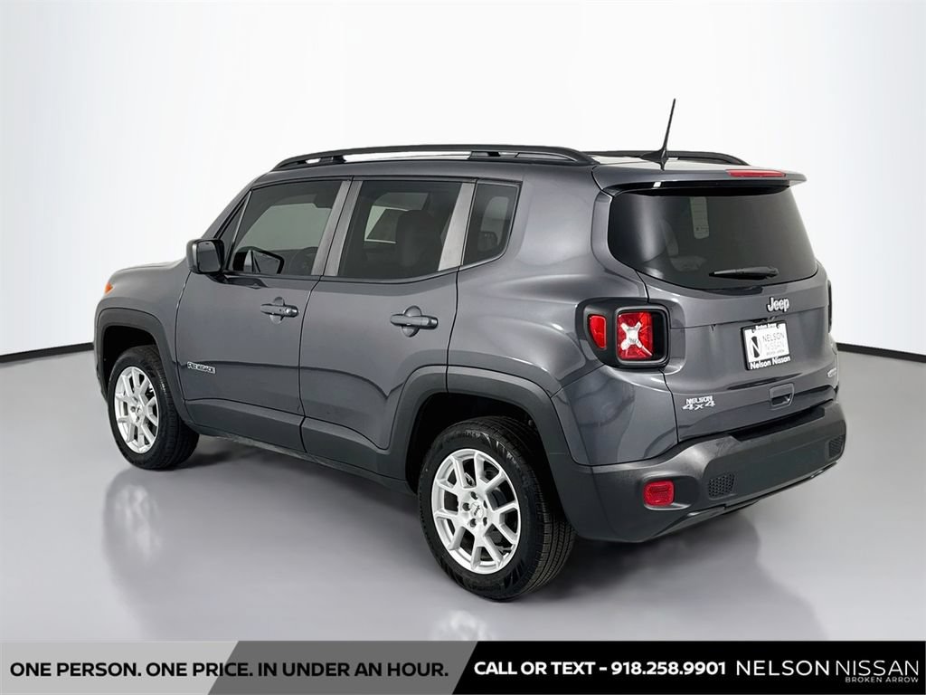 Used 2022 Jeep Renegade Latitude w/ Convenience Group AWD/4WD image 7