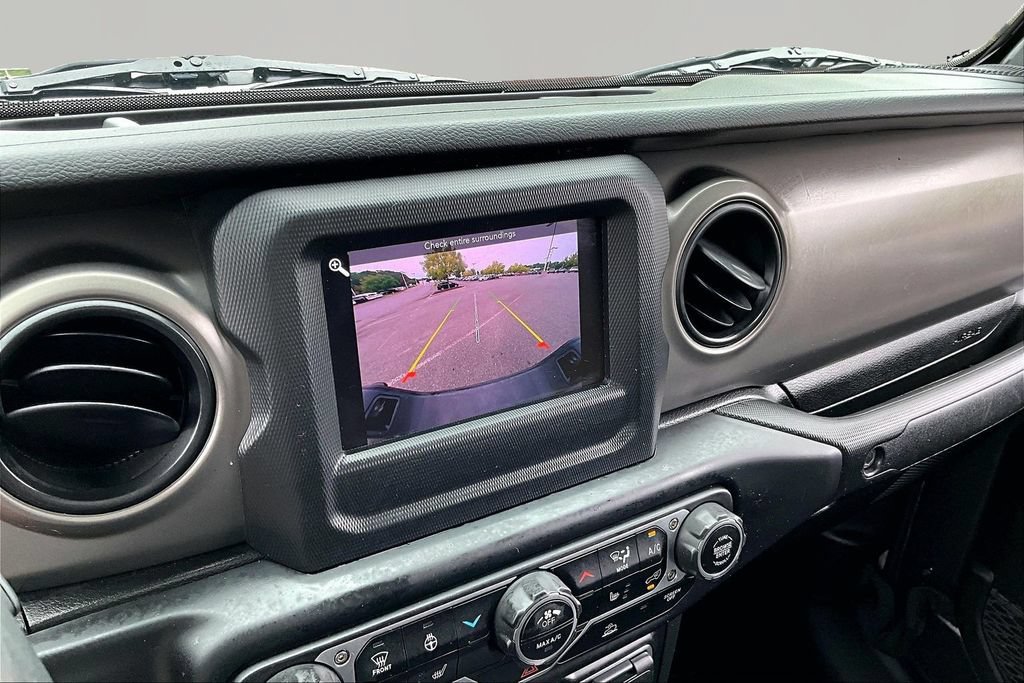 Used 2022 Jeep Gladiator Sport AWD/4WD image 14