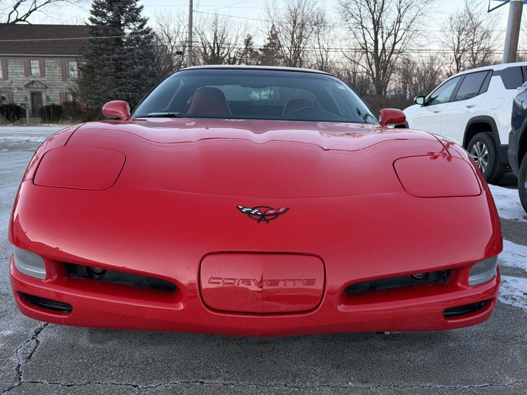 Used 2000 Chevrolet Corvette Coupe image 16