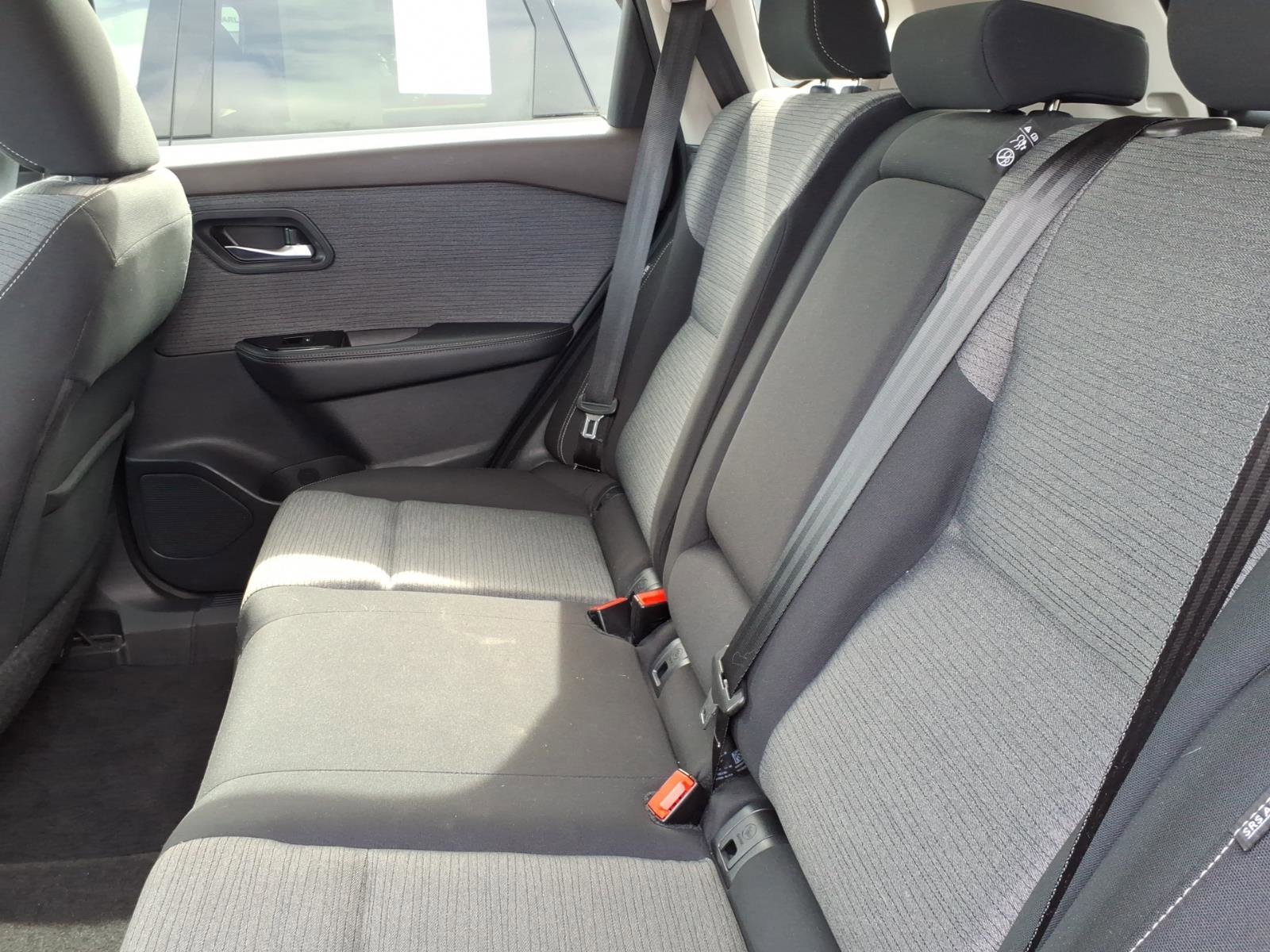 Used 2021 Nissan Rogue SV image 8