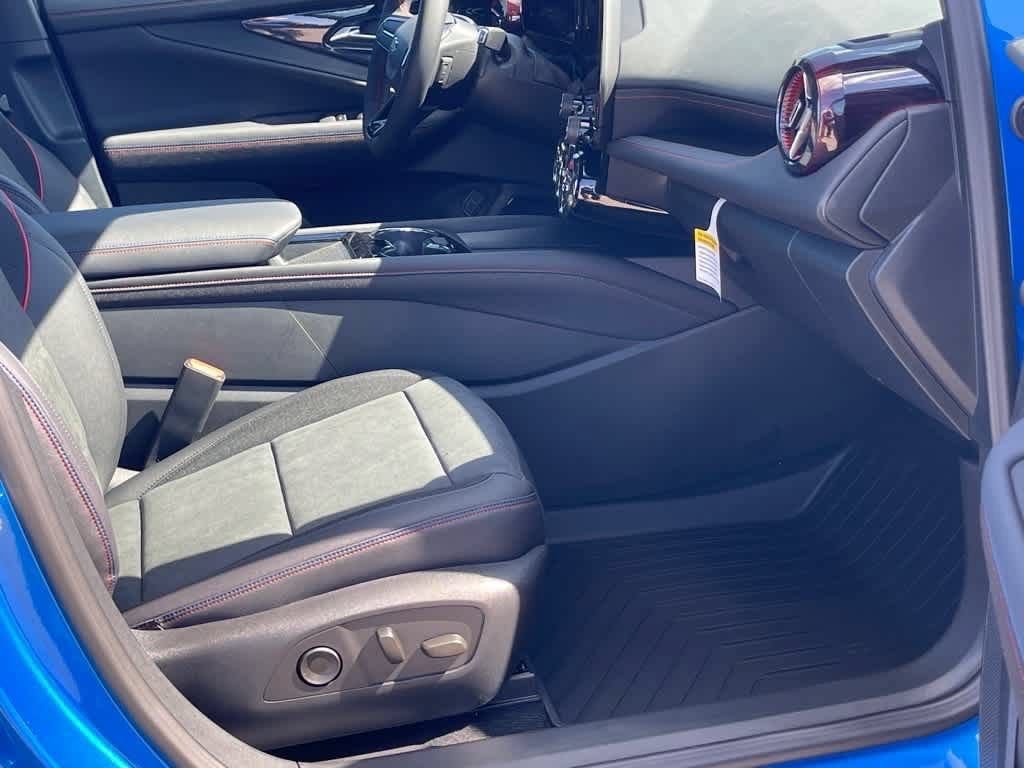 New 2025 Chevrolet Blazer EV RS RWD image 5