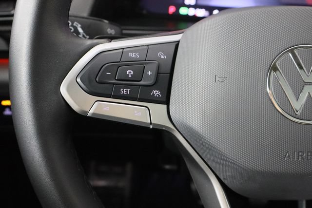Used 2025 Volkswagen Atlas Peak Edition SE AWD/4WD image 35