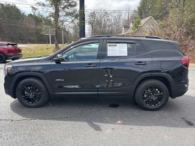 Used 2024 GMC Terrain AT4 w/ Tech Package image 8