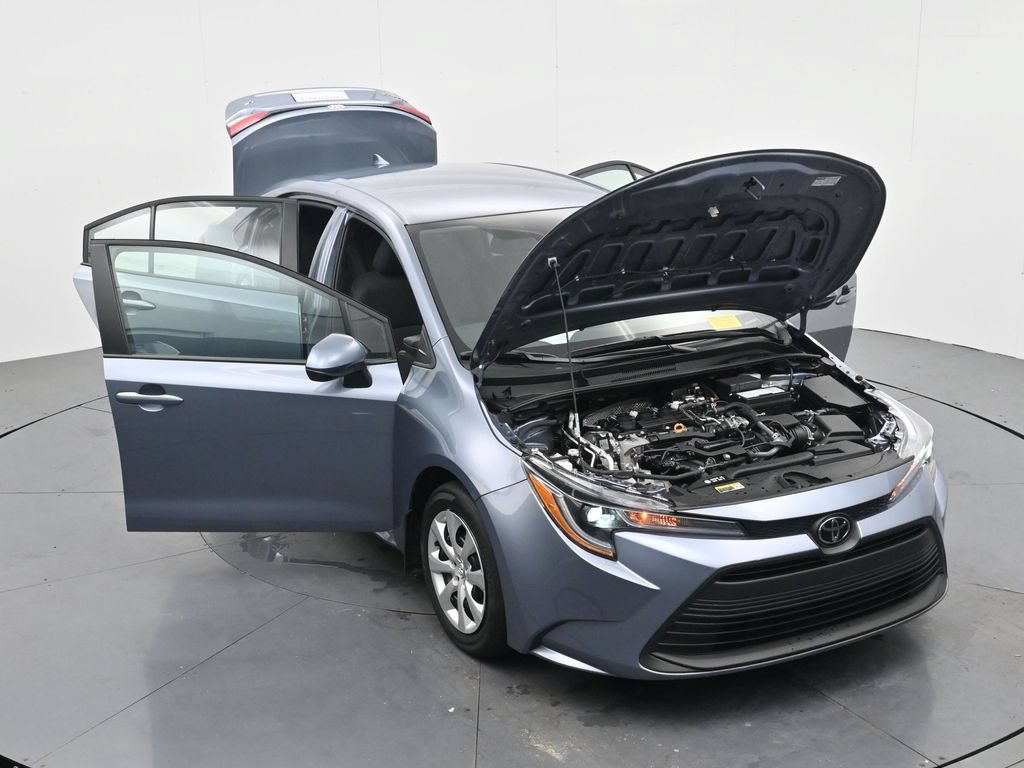 Used 2026 Toyota Corolla LE FWD image 38