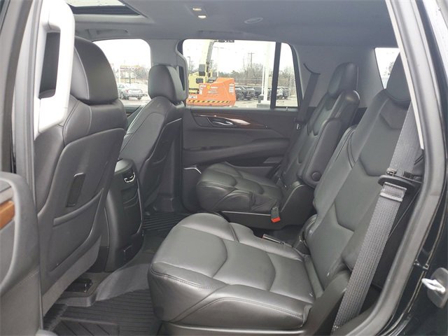 Used 2020 Cadillac Escalade Luxury image 25