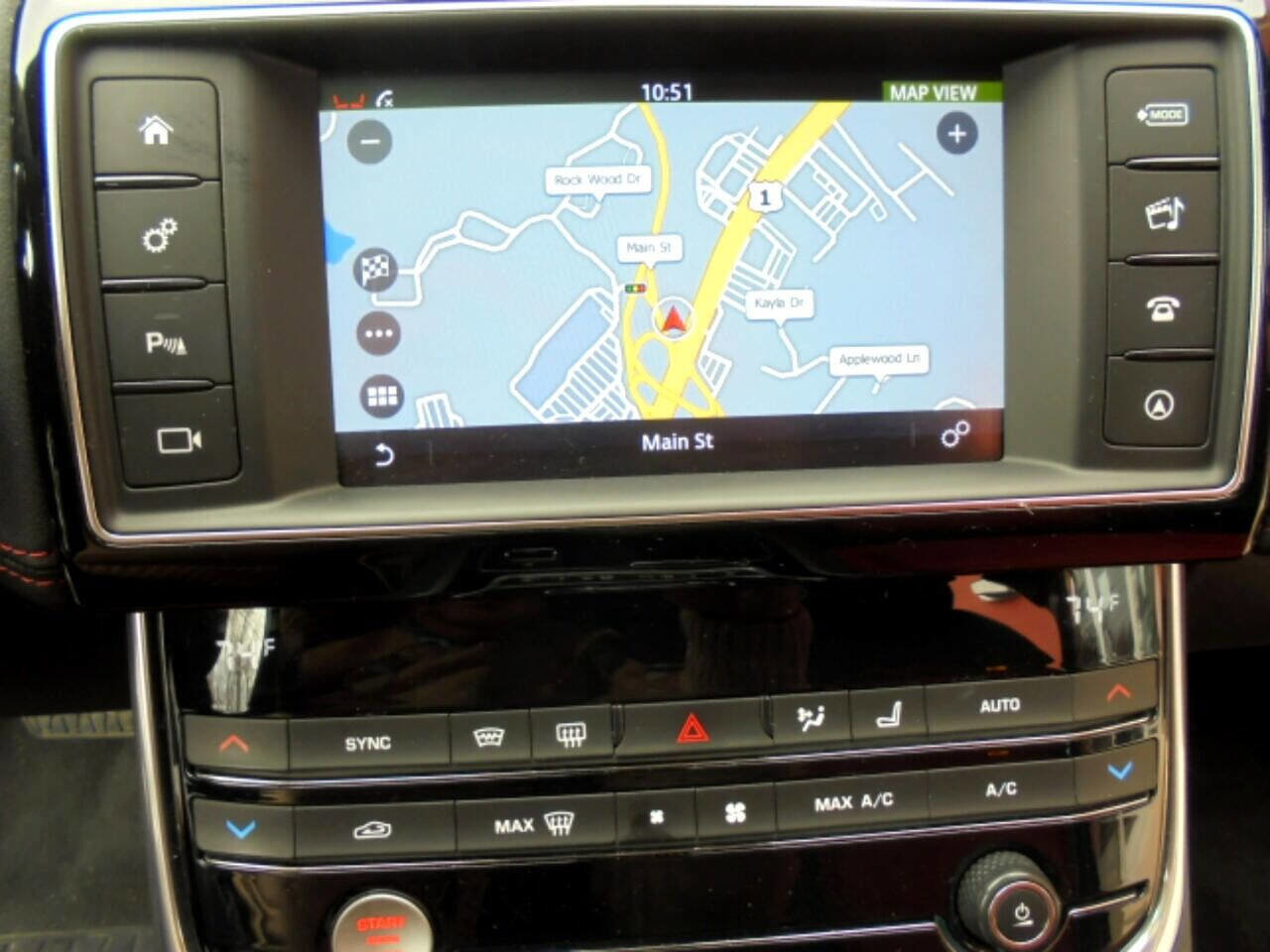 Used 2018 Jaguar XE R-Sport image 18