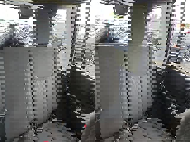 Used 2017 Jeep Wrangler Unlimited Sahara image 15