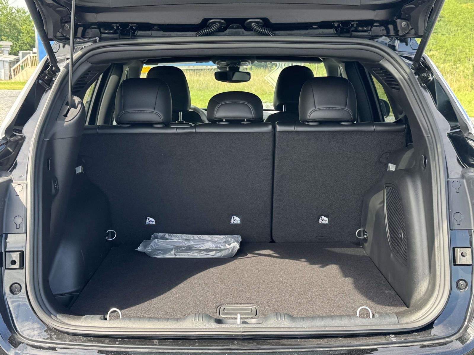 New 2026 Jeep Compass Latitude AWD/4WD image 19