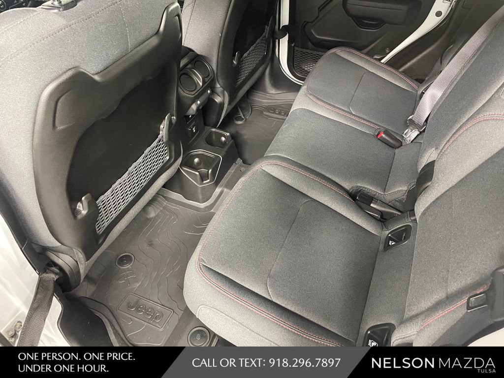 Used 2025 Jeep Gladiator Rubicon AWD/4WD image 28