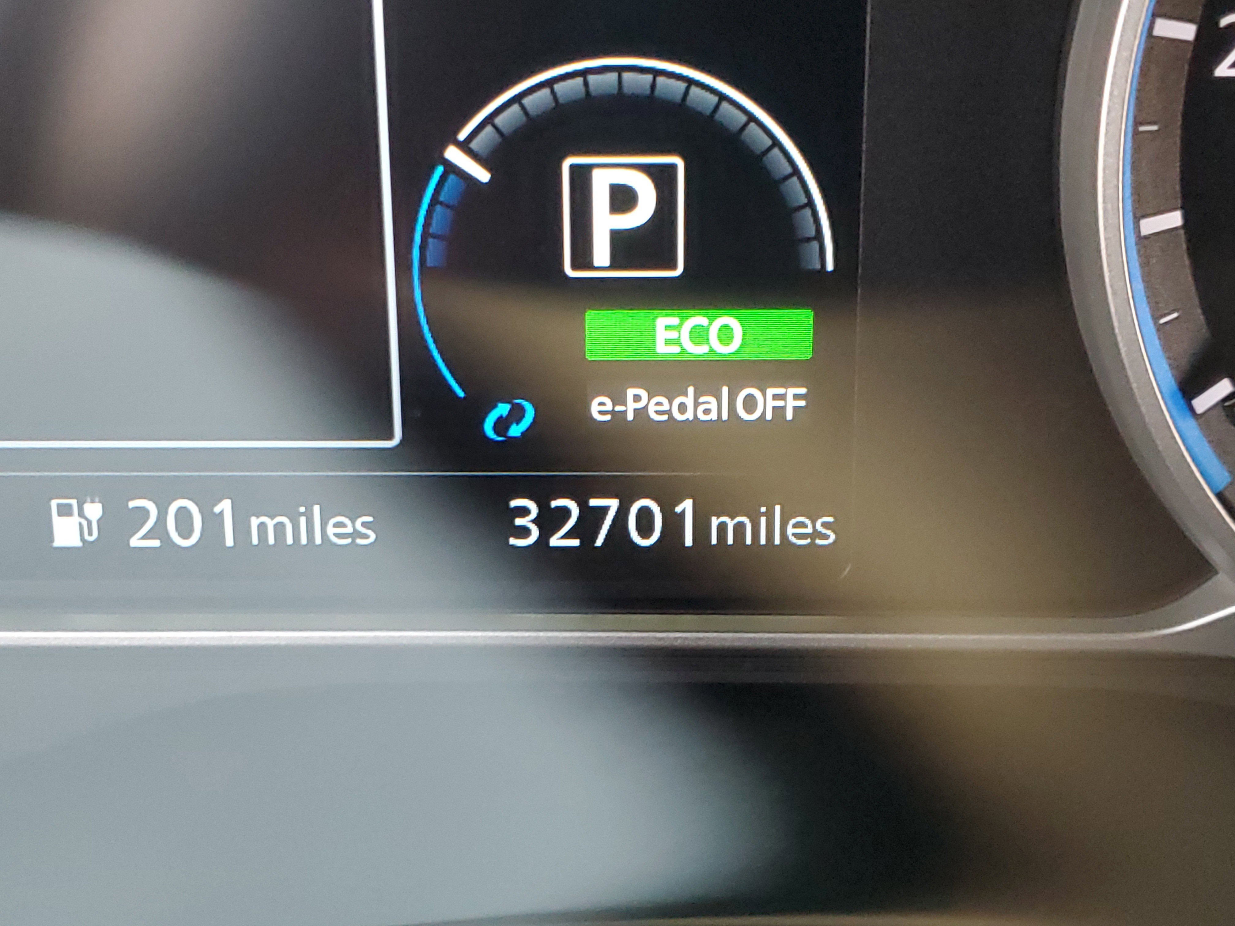 Certified 2024 Nissan Leaf SV Plus image 23