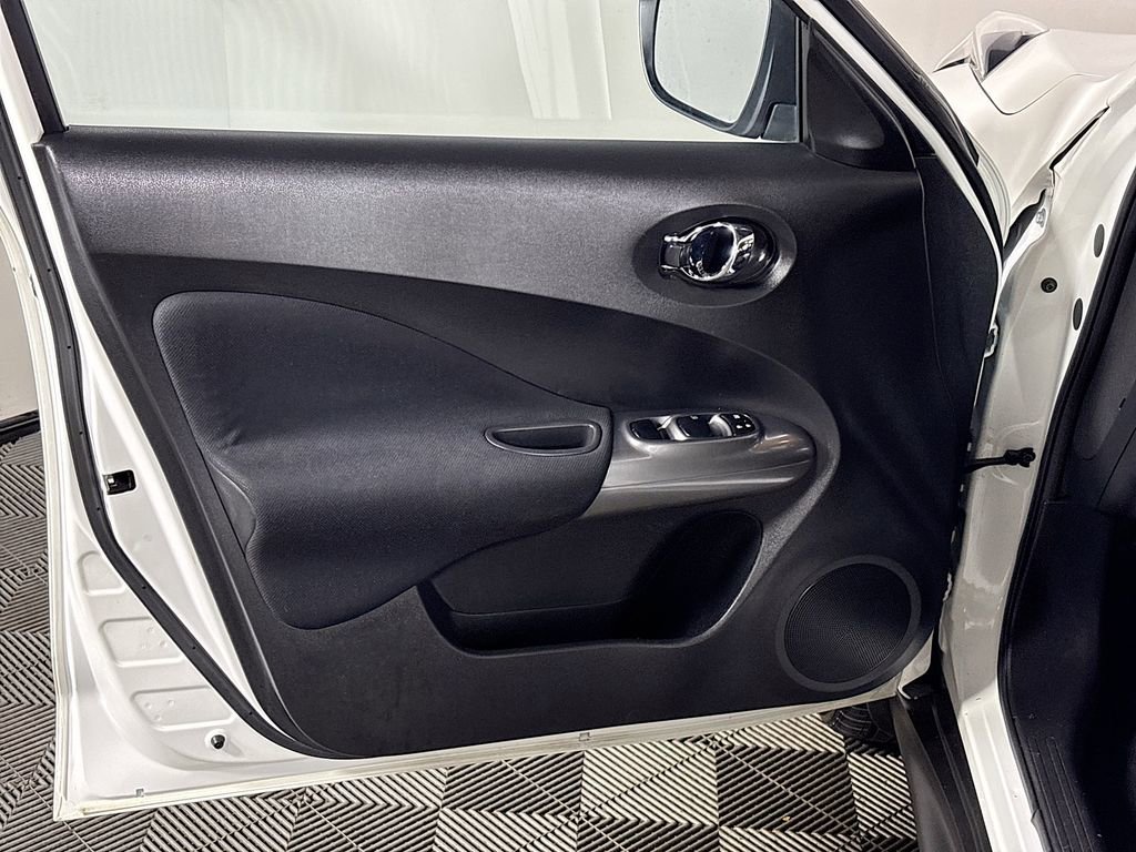 Used 2015 Nissan Juke S AWD/4WD image 10