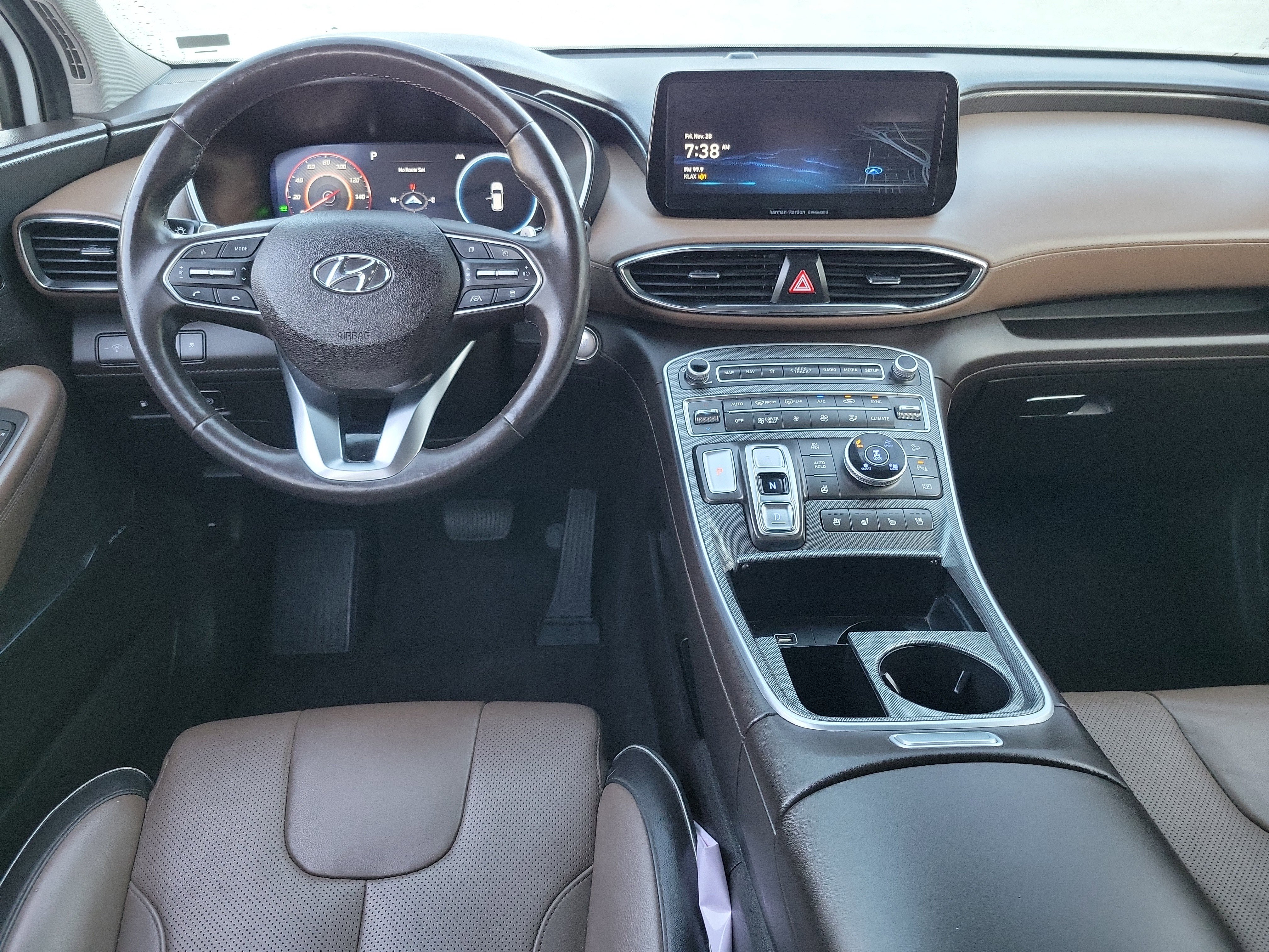 Certified 2023 Hyundai Santa Fe Limited image 6