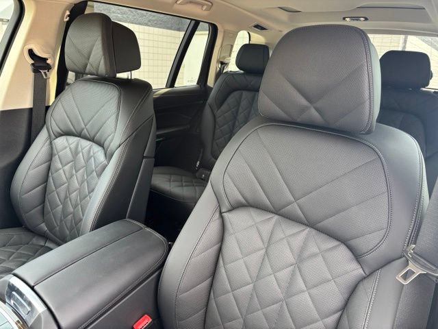 Used 2026 BMW X7 xDrive40i AWD/4WD image 17