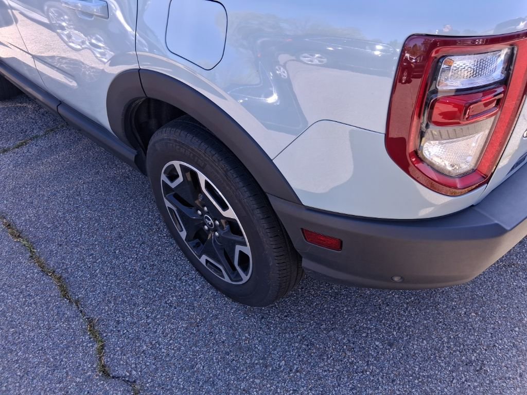 Used 2024 Ford Bronco Sport Outer Banks w/ Tech Package image 7