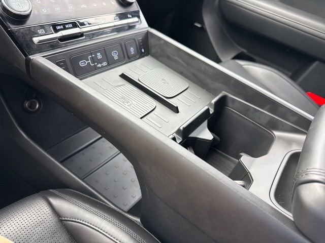 Used 2025 Hyundai Santa Fe Calligraphy FWD image 31