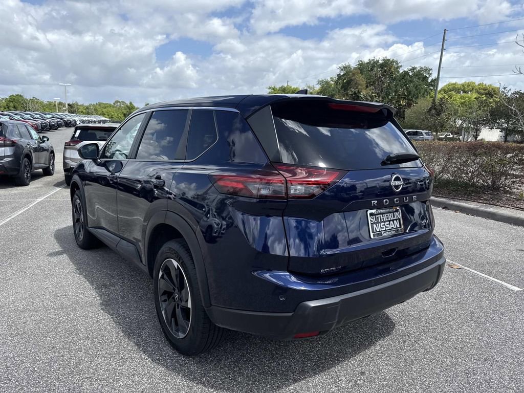 Used 2024 Nissan Rogue SV FWD image 6