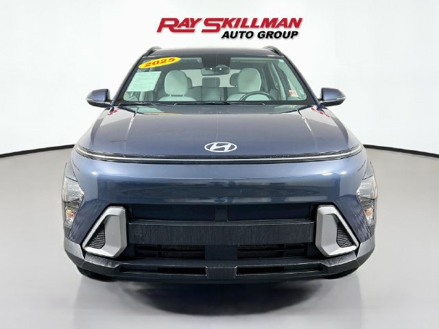 Used 2025 Hyundai Kona SEL AWD/4WD image 2
