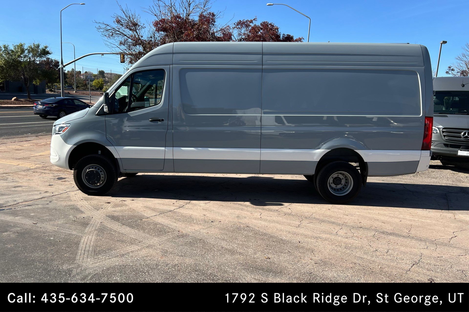 Used 2025 Mercedes-Benz Sprinter 3500 image 2