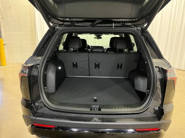New 2026 Chevrolet Equinox RS w/ Convenience Package III AWD/4WD image 11