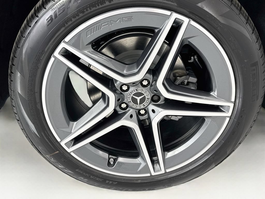 New 2026 Mercedes-Benz GLS 450 4MATIC image 32