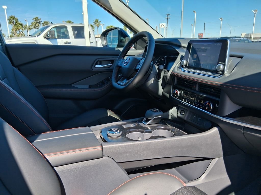 New 2026 Nissan Rogue SV image 12