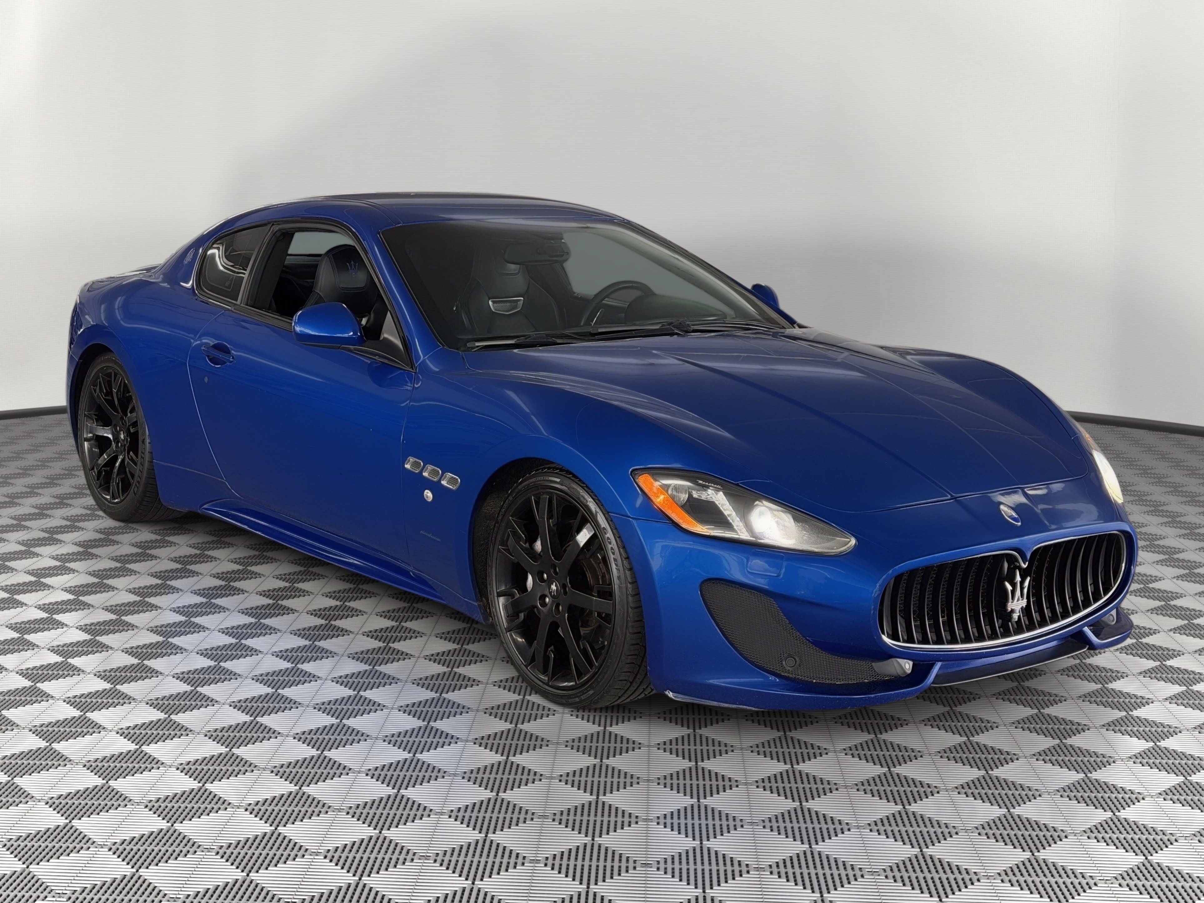 Used 2014 Maserati GranTurismo MC RWD image 7