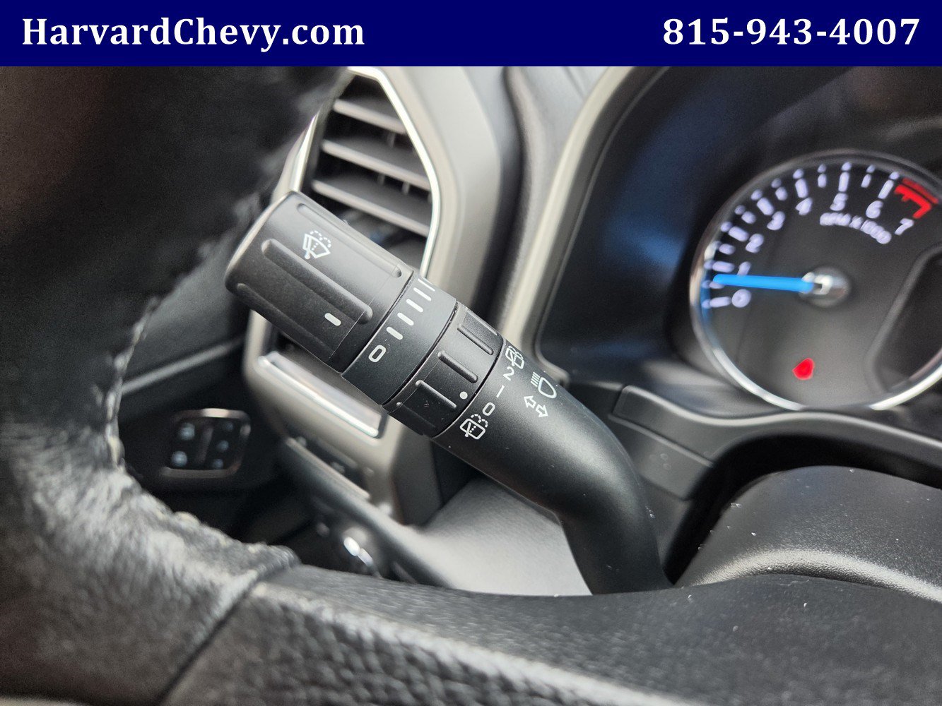 Used 2020 Ford Expedition XLT w/ Equipment Group 202A AWD/4WD image 21